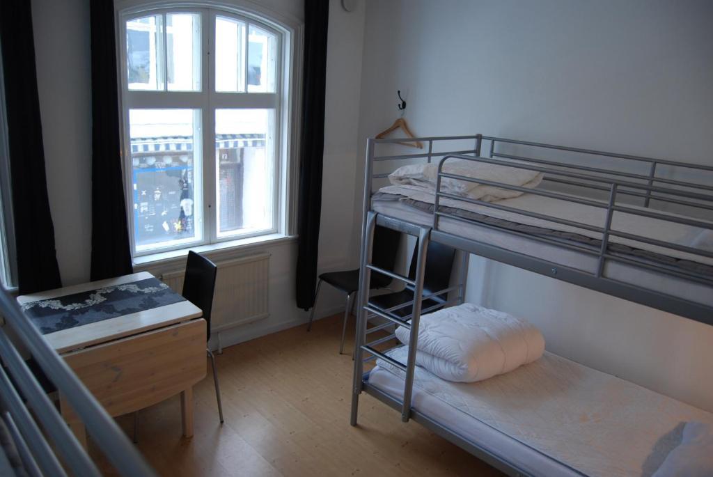 Adelsgatan Hostel *